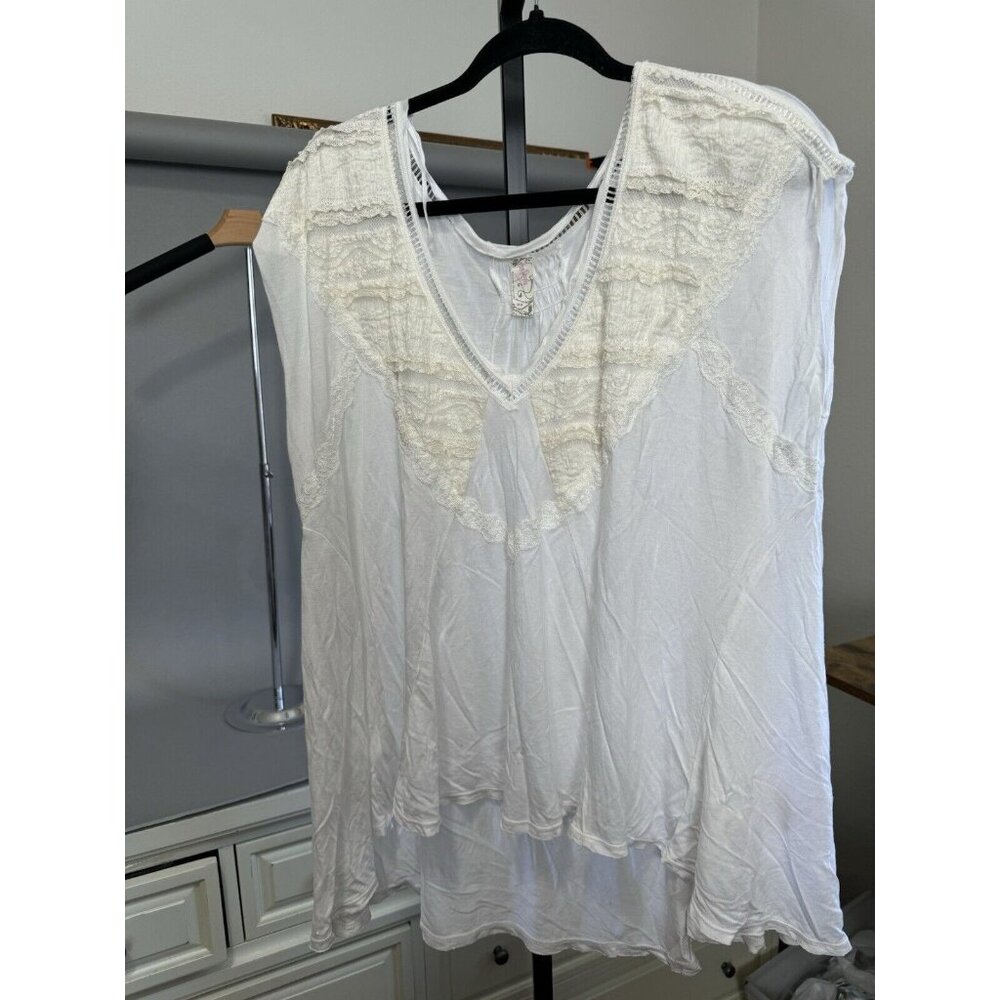 Free People Ivory Abigail Oversized Lace V-Neck Hi-Low Cap Sleeve Blouse Sz M